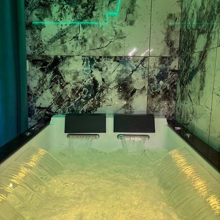 Studio Avec Jaccuzzi Saintry-sur-Seine 외부 사진