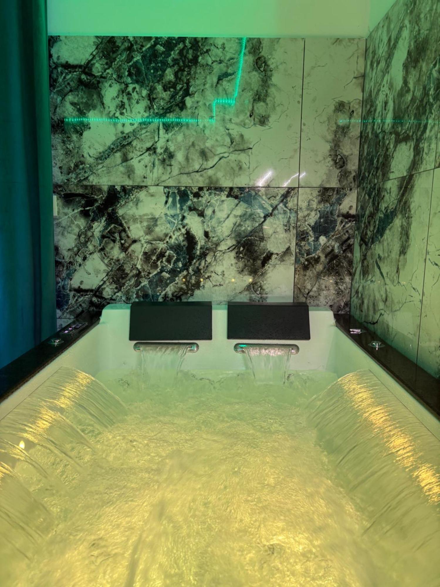 Studio Avec Jaccuzzi Saintry-sur-Seine 외부 사진